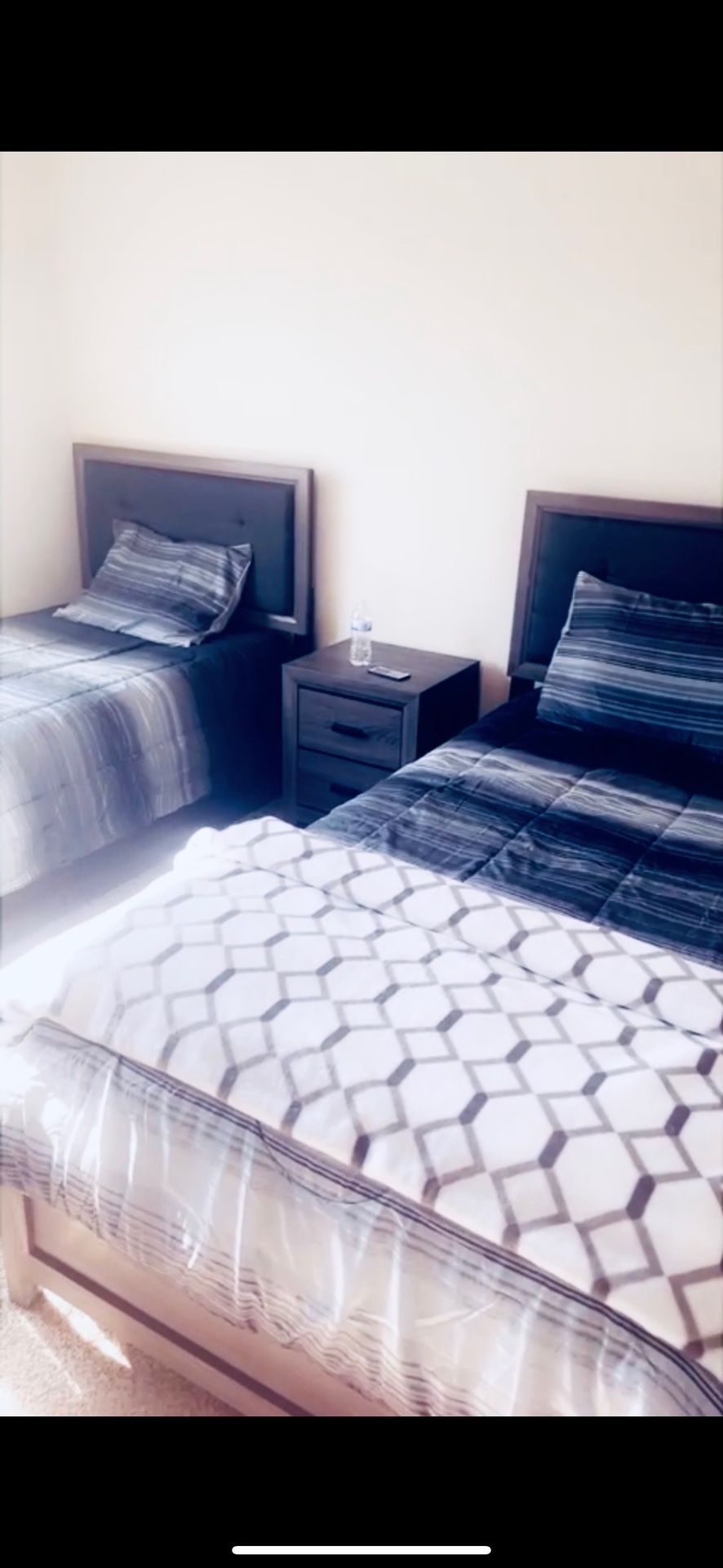 Twin Beds With Night Stand