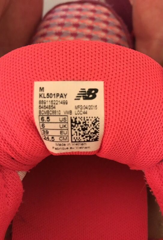 Worn 1 time. Women’s New Balance shoes. Size 6.5