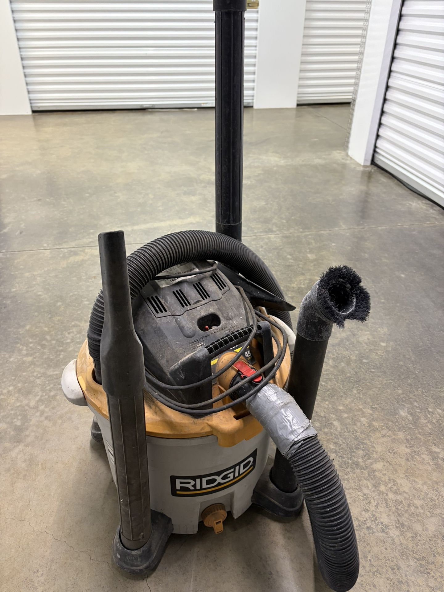 Vacuum Ridgid 12 Gallon Wet/ Dry