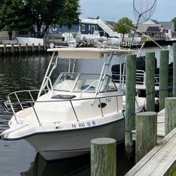 2013 Key West 2300 WA Bluewater