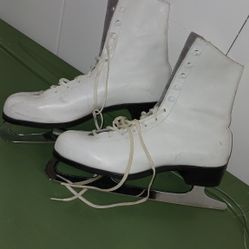 Size 7m8w Ice Figure Skates 