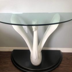Beautiful Swan Table(glass Top