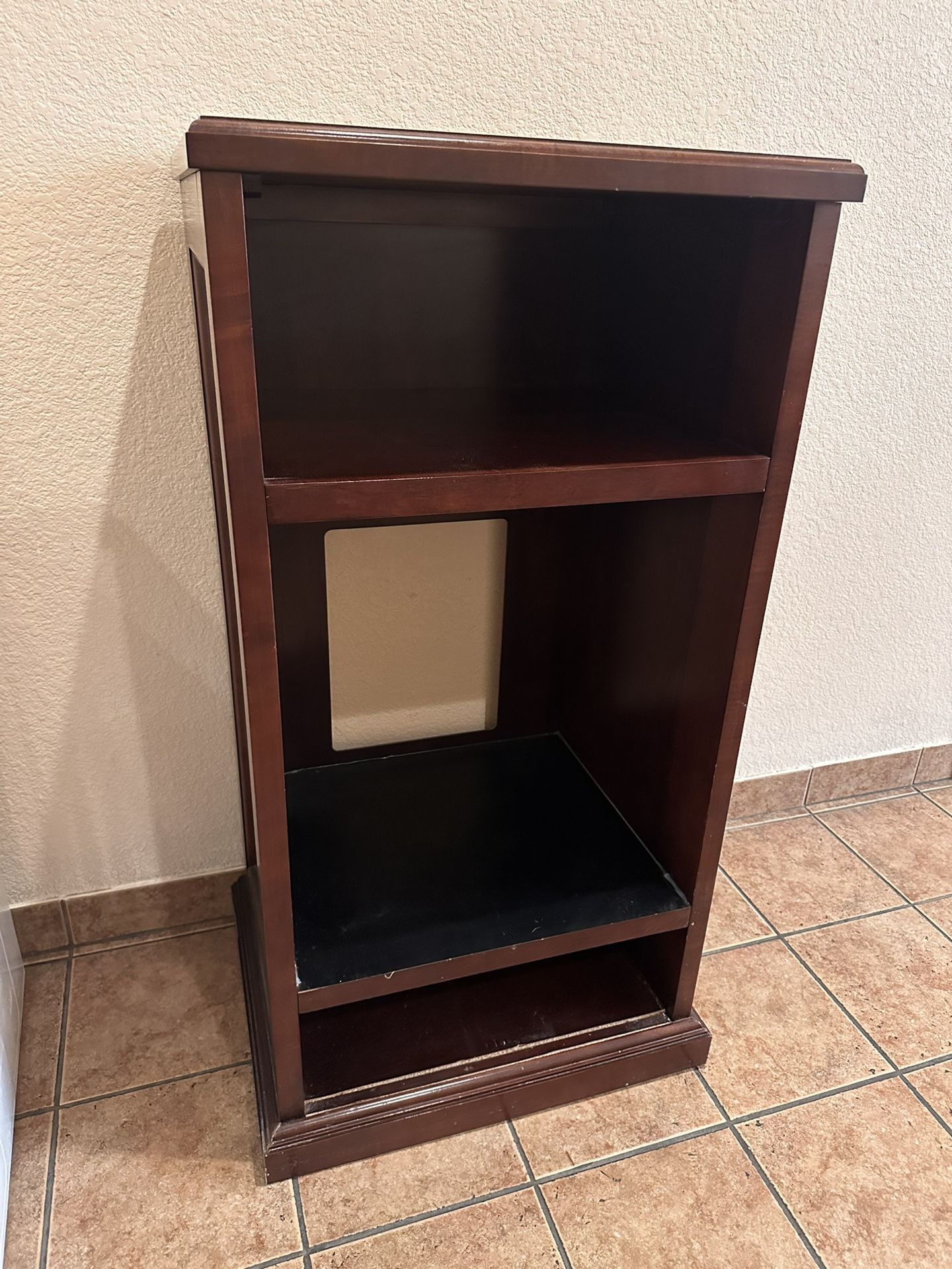 Hutch With Shelves