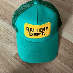 Gallery Dept. Green Yellow Trucker Hat. Like New
