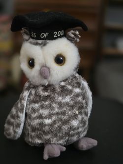 Smart' owl Beanie Baby Class of 2001