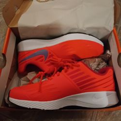 Nike Running Shoes Size 6Y