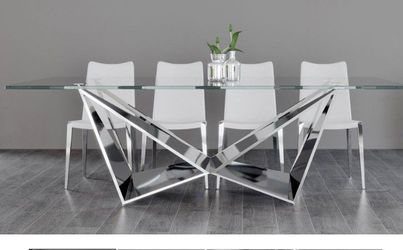 Ding Table