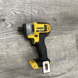 DEWALT IMPACT DRIVER
