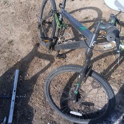V2100 genesis mountain bike