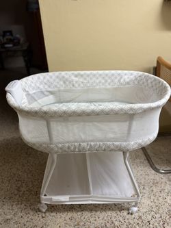 White Baby Bassinet