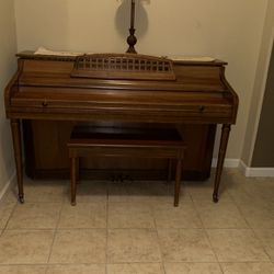 Whitney Piano And Storage Seat