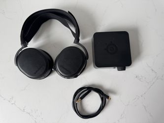 SteelSeries Arctic Pro Wireless Professional Gaming headset