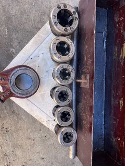 Beaver No. 3A Pipe Threading Die Set