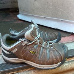 Keen Work Shoes Steel Toe Great Condition!