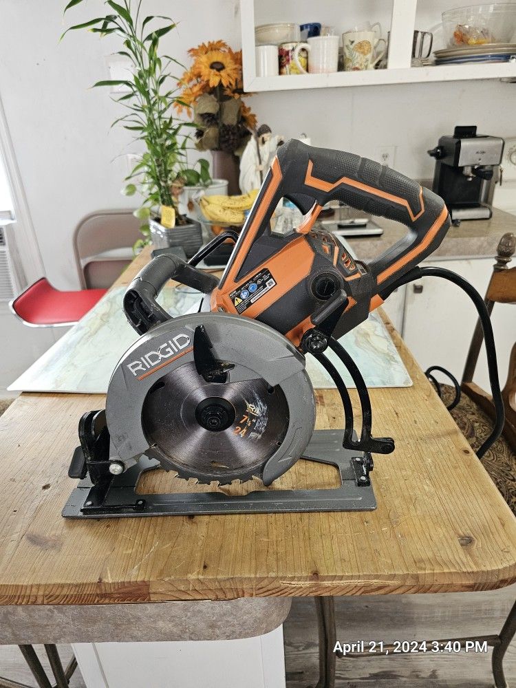 Ridgid Rear Handle Circular Saw