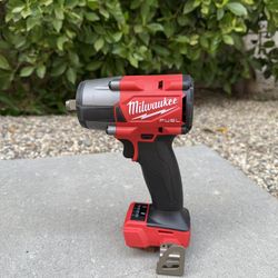 Milwaukee M18 Fuel 1/2” Mid-Torque Impact Wrench w/ Friction Ring