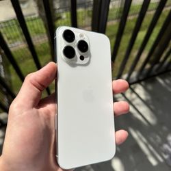 iPhone 16 Pro Max 256 gb White Titanium (Used - like New, battery life 100% 🔋)