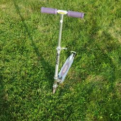 Authentic RAZOR Scooter skateboard Kids