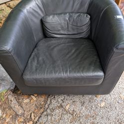 Black IKEA Tullsta Chair