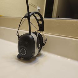 3M  WorkTunes Connect Wireless Hearing Protector. 