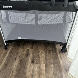 Joovy Play Yard With Twin Attachment