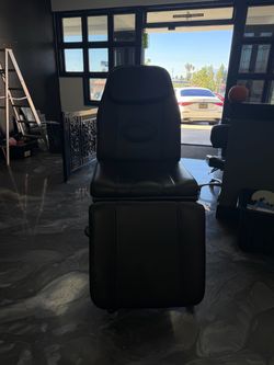 Massage table