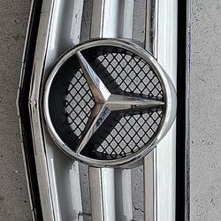 Mercedes C250 w204 Front Grille