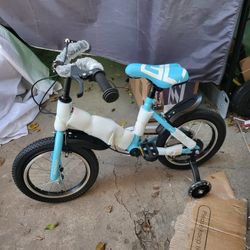 14in Kids Bike With Training Wheels