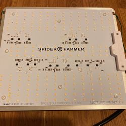 Spider Farmer SF1000 Grow Light