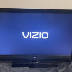 Vizio 32” TV & Roku