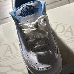 Jordan 2 (unc) Size 7.5