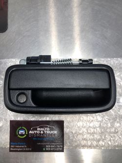 Toyota Tacoma door handle outside 1995 to 2004