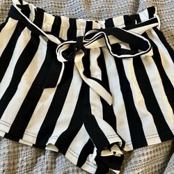SHEIN CURVE Dress Shorts!!! Size 2XL