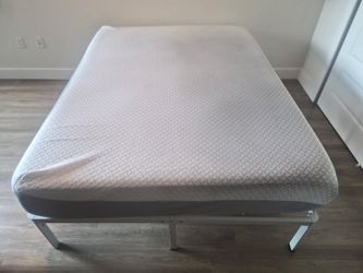 Queen Bed
