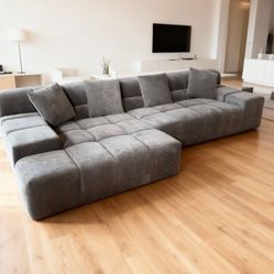 Brand New Sectional Sofa with Pillows / Sofa Seccional con Cojines Nuevos a Estrenar … Fast 🚚