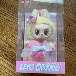 Authentic POP MART Let's Checkmate Vinyl Labubu Yellow Queen Heart Plush