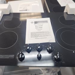 30 in. 5 Burner Elements Radiant Electric Cooktop in Black