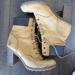 Womens Timberland Heel Boots - Size 10