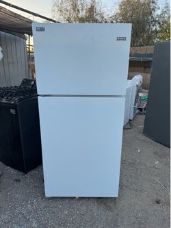 MAYTAG REFRIGERATOR