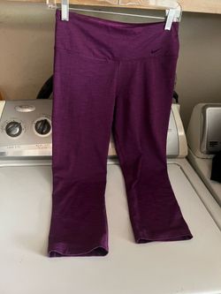 Nike capri workout pants