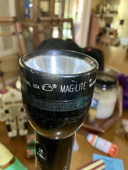 Vintage Maglite Flashlight 