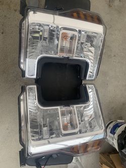 OEM 2018 F350 Super Duty Headlights