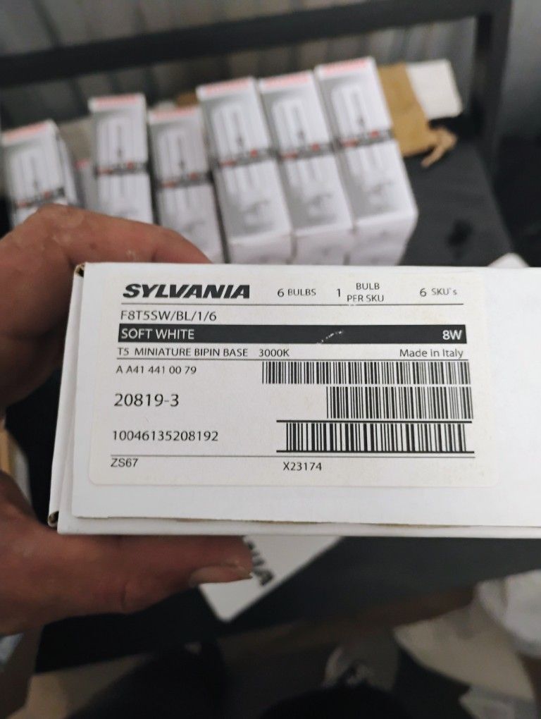 Sylvania Florescent Lights