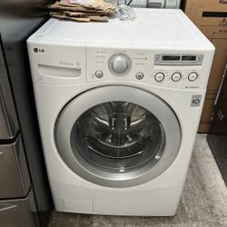 LG WASHER IN WHITE