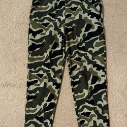  Camo joggers  Size 1xL