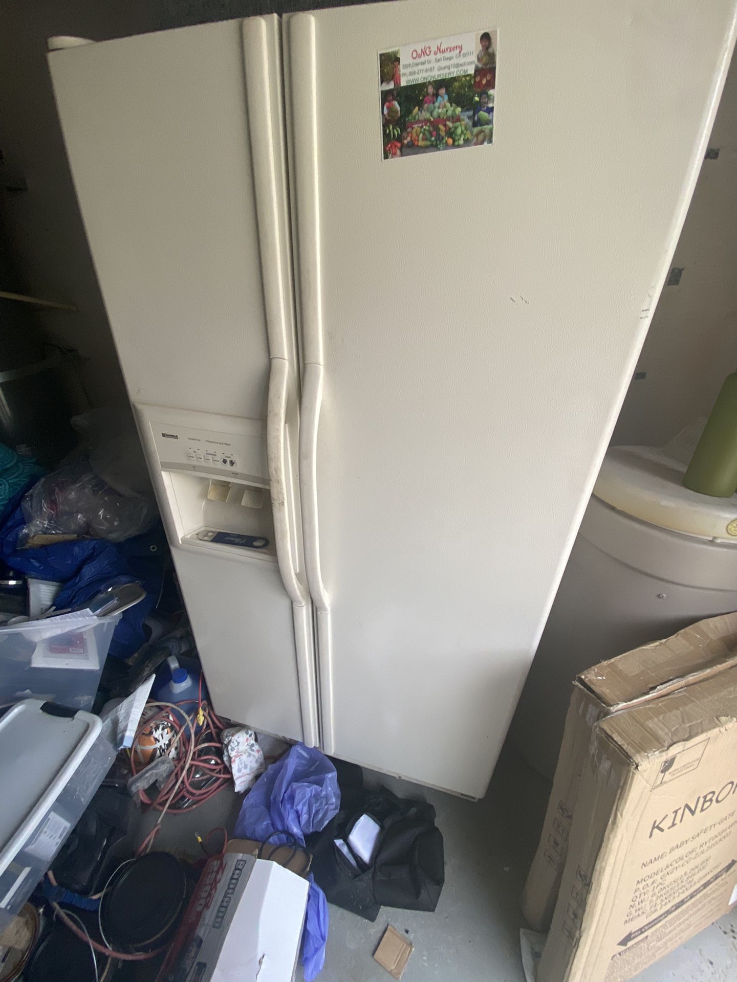 Kenmore Refrigerator $100