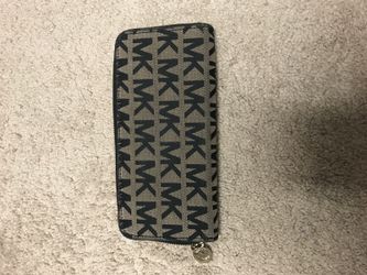 Authentic MK wallet