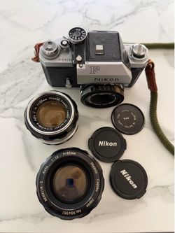 Nikon F photomic 35mm Camera with 3 lenses