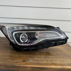 2019 Buick Envision OEM Right Xenon Headlight