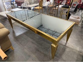 Good dining table 4’ x 8’ used